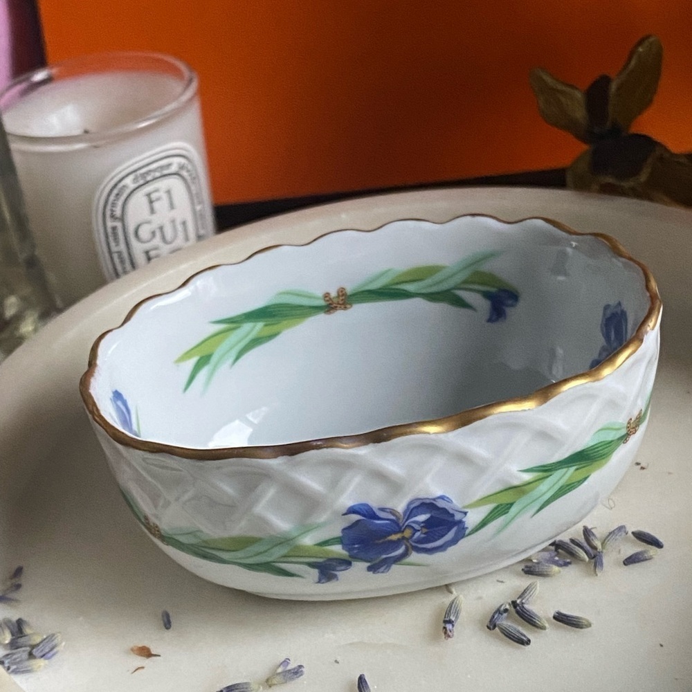 𝅺vintage Limoges France Floral Trinket Dish with Gold Trim